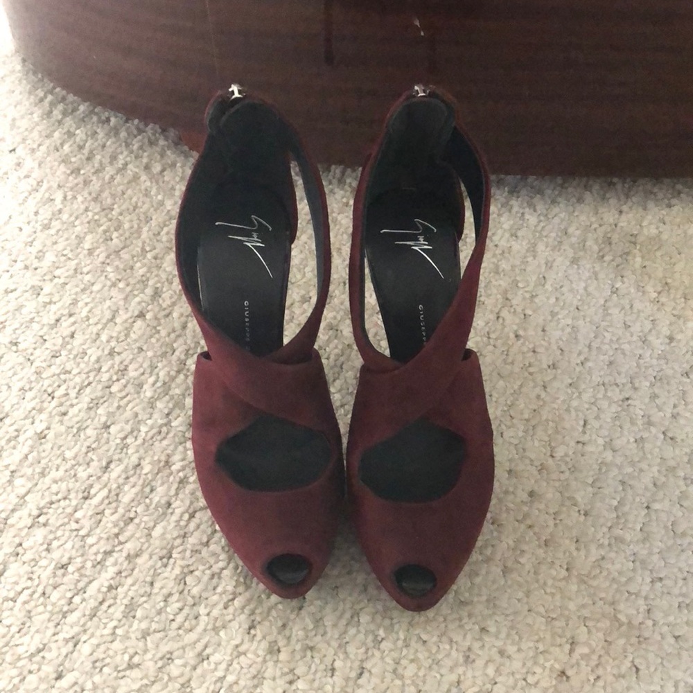 Authentic Giuseppe Zanotti sandals size 38
